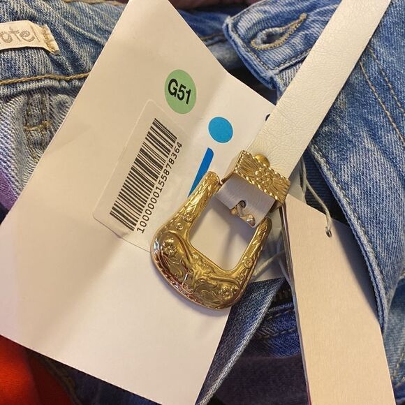 Motel. Denim Jeans with white belt - Picture 6 of 7